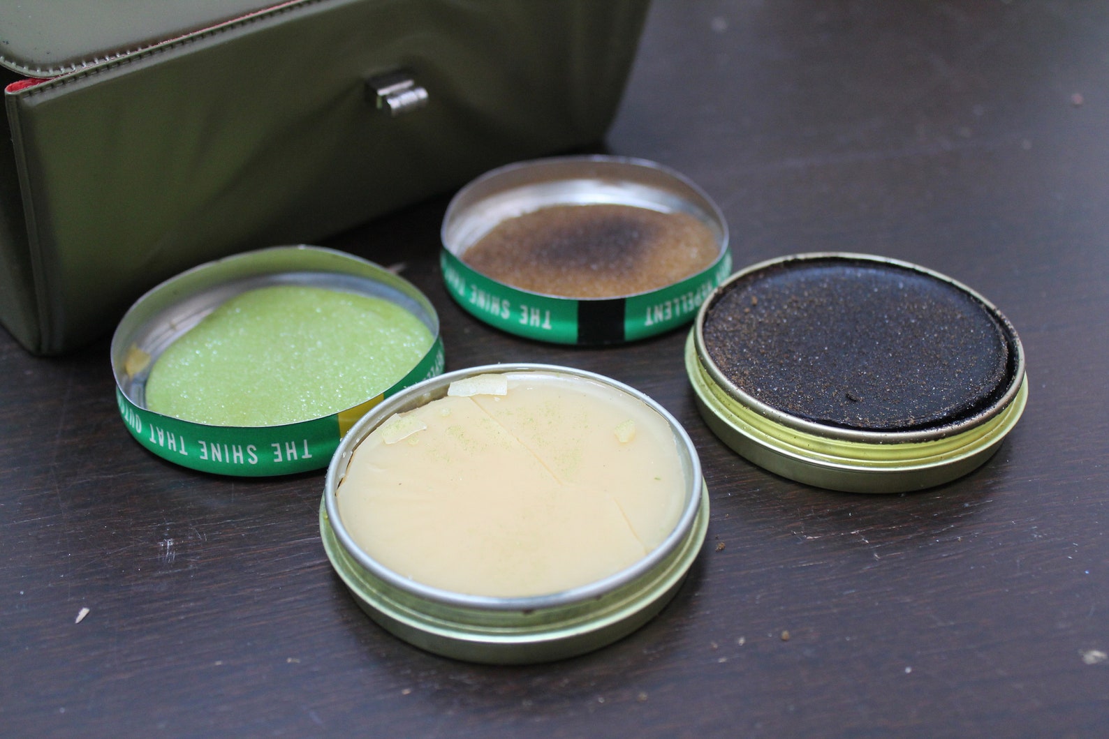 Vintage Ace Shoe Care Compact w/ 2 polishes Black �n� Etsy