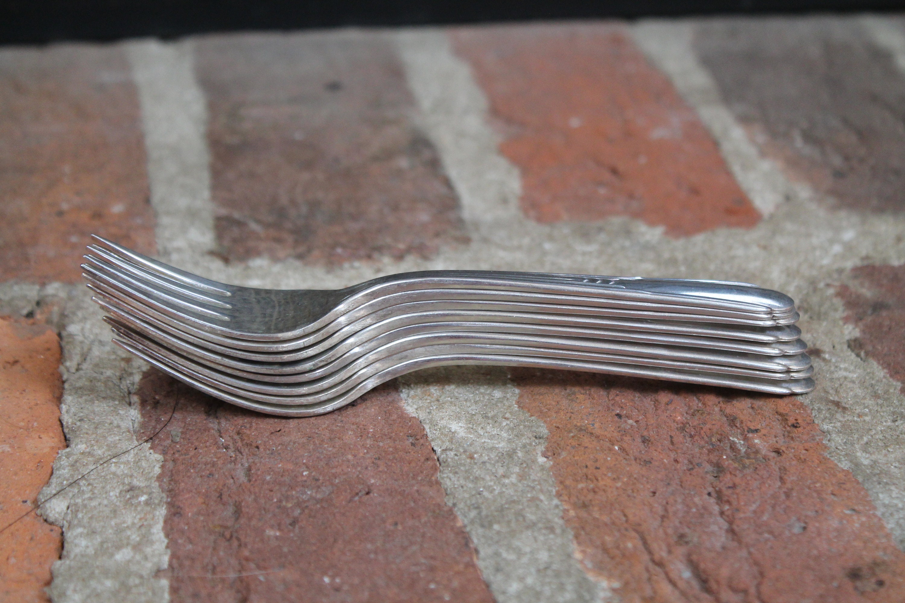 果物 forkayolivewell Eight 8 Fairfield Silver Plate Dessert or Salad Forks 1915