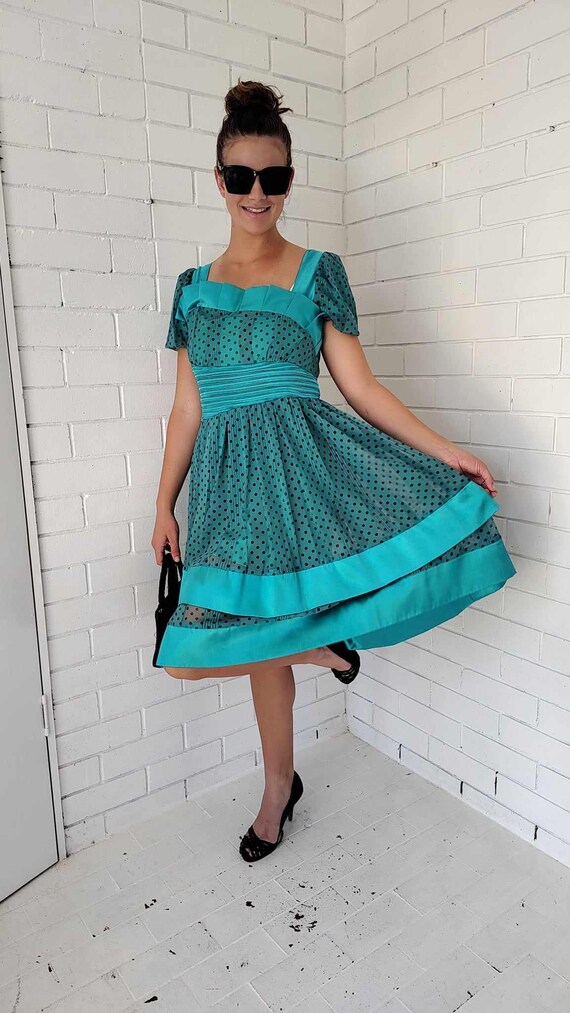 Vintage Polkadot Groene Jurk Met Witte Stippen Groene Jurk Met
