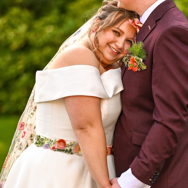 Ceinture de mariée / Ceinture de mariée florale / Ceinture de mariée brodée / Ceinture de fleurs à paillettes / Ceinture de demoiselle d’honneur / Ceinture de fille de fleur / Mariée assortie