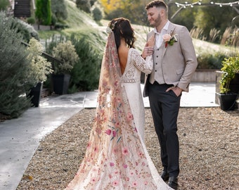 Golden Rose Embroidered Wildflower Wedding Veil – Alternative Bridal