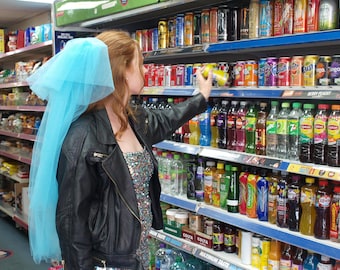 Something blue veil / bright blue veil / colourful veil