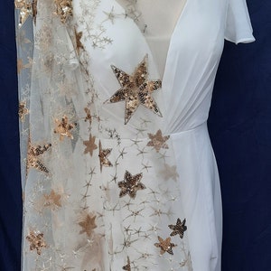 Gold star veil / Veil with sequin flowers / Alternative bridal veil / Golden stars veil / Evening wedding veil