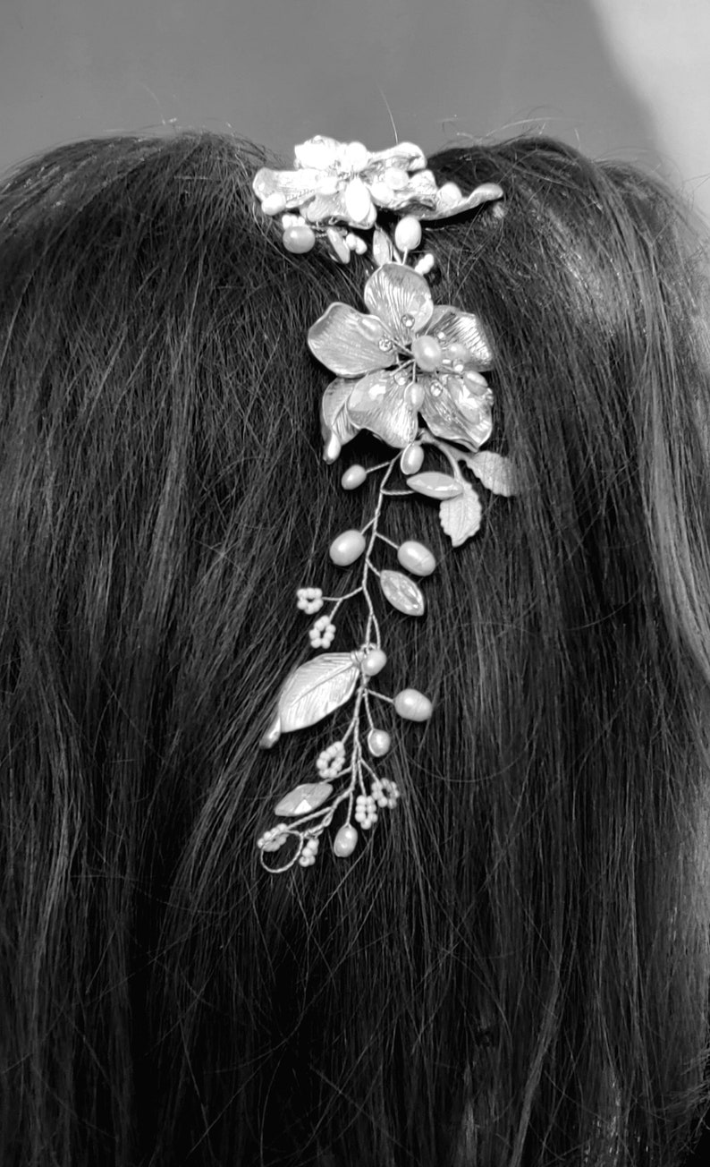 Wild Rose flower crown, bridal hair accessories. Floral bridal hair comb. image 9