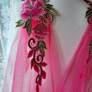 FUCHSIA PRINTED CAPE SET