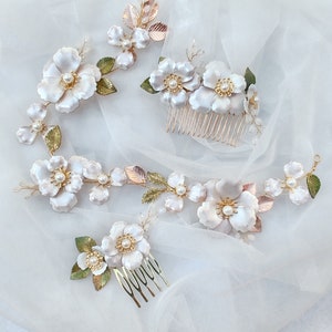 Apple blossom flower crown, bridal hair accessories. Floral bridal hair comb.