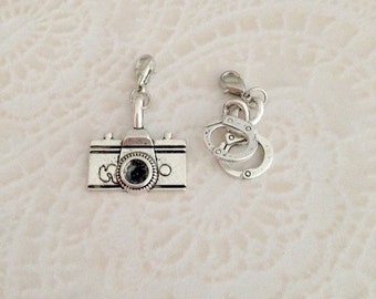 Dangle charms for memory lockets