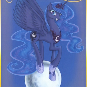 Luna character print