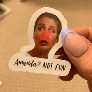 Amanda? Niefajnie! Naklejka
