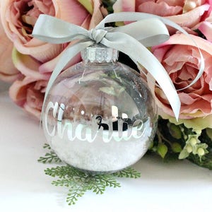 Pallina di famiglia personalizzata con neve d&#39;argento, pallina di Natale, pallina di Natale personalizzata, pallina di Natale di famiglia, decorazione personalizzata
