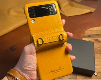 Nettoyage de l’écran fitBAG Folk Noir en Cuir Nappa intérieur Pochette customisée adaptée Housse de Protection pour Samsung Galaxy Z Flip 3 Fabriqué en Allemagne
