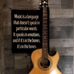 Guitar Wall Hanger (NEW)