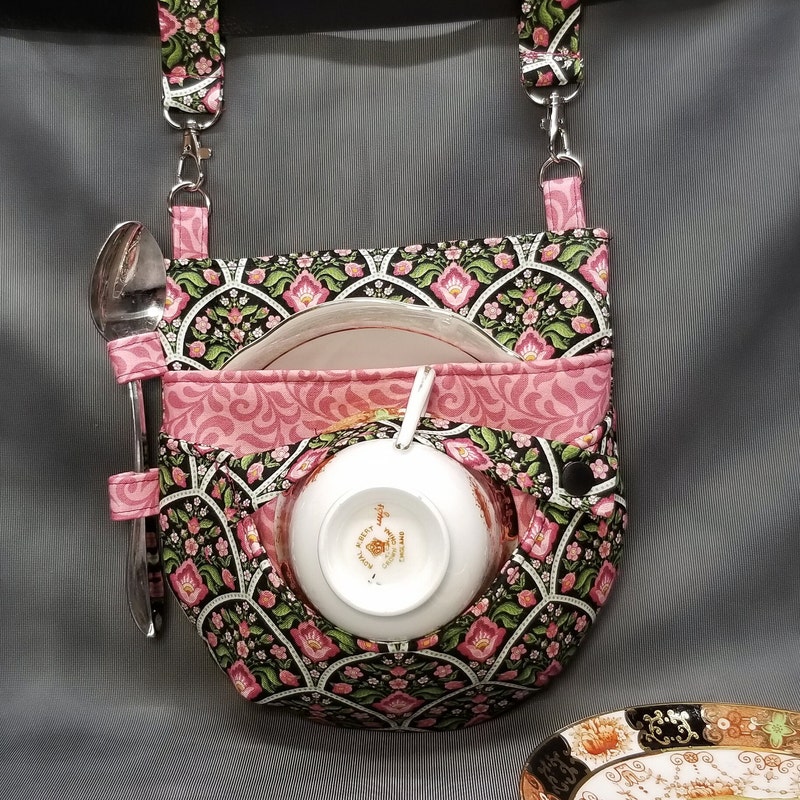 Teacup Holster with Climbing Ivy Cup and Saucer