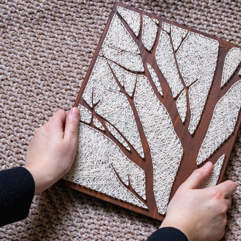 Modello di arte con stringhe - Modello di sagoma di albero immagine 2