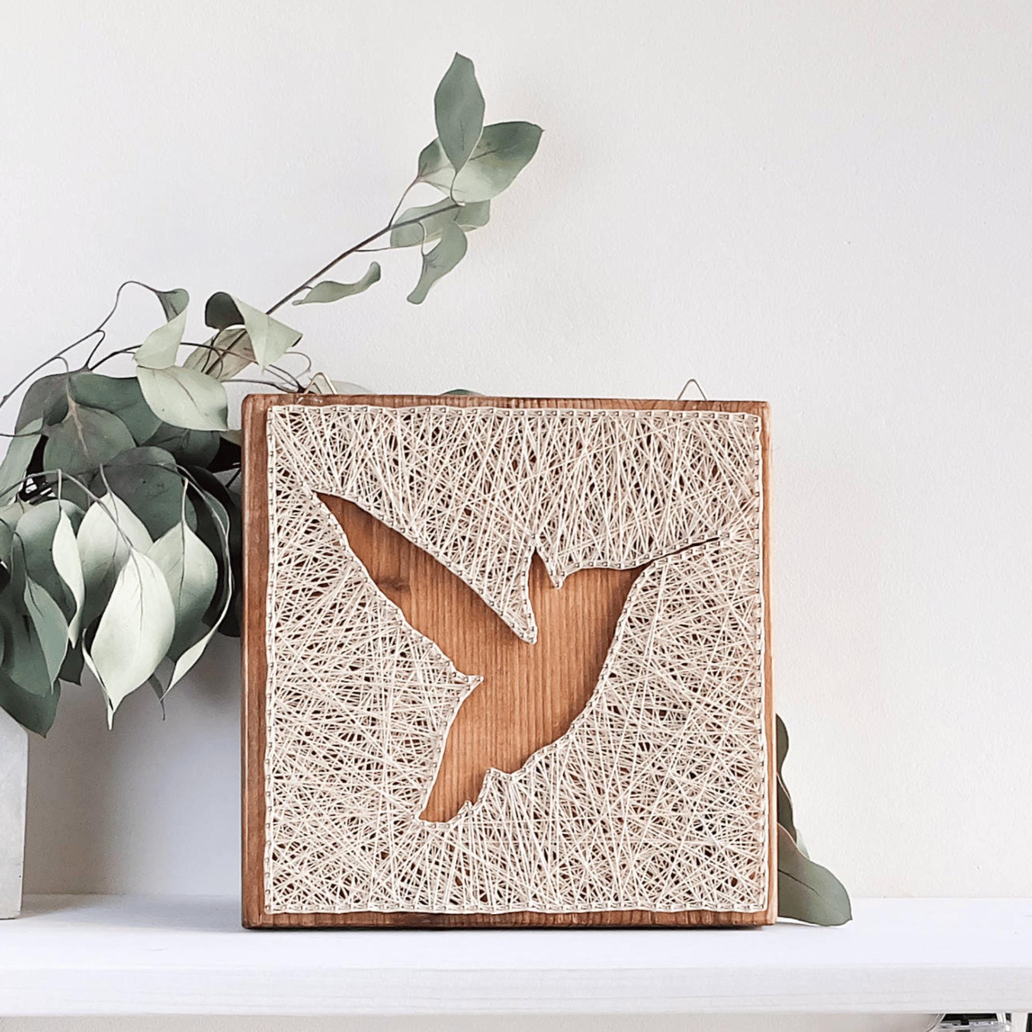 大人のためのストリングアートキット – 空飛ぶハチドリDIYクラフト