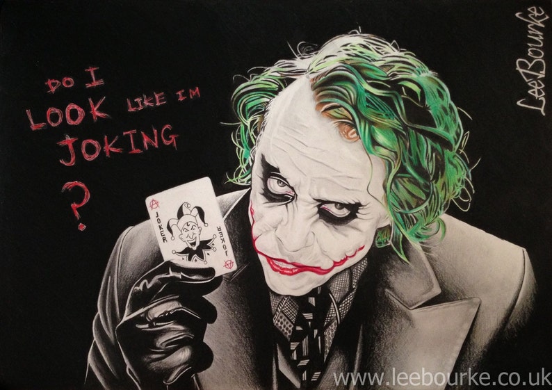 Op de afbeelding: Een zwart-witte tekening van de Joker uit de film The Dark Knight. Hij houdt een speelkaart vast met de Joker erop. De tekst "Do I look like I'm joking?" is in rood op een zwarte achtergrond geschreven.