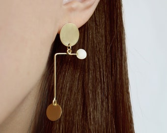 Mobile earrings. Sway Moving Dangle earrings