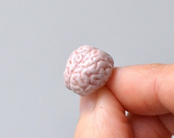 Tiny Brain. Porcelain pin