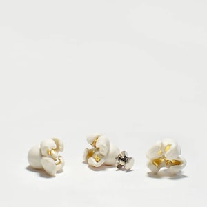 Pin's Pop corn. Broche porcelaine céramique blanche image 7