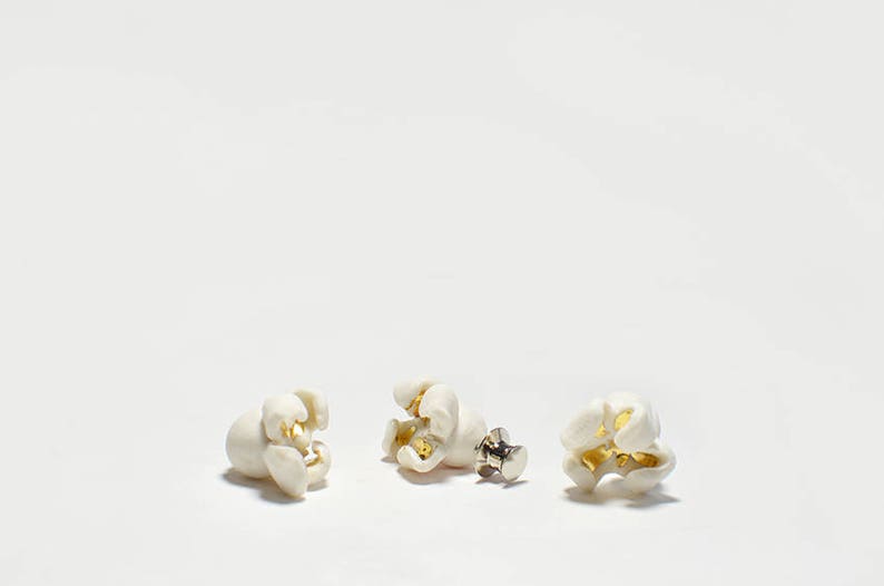 Popcorn pin. Porcelain brooch. Food jewelry. image 7