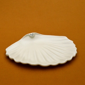 Shell. Trinket dish in porcelain image 4