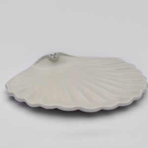 Shell. Trinket dish in porcelain image 7