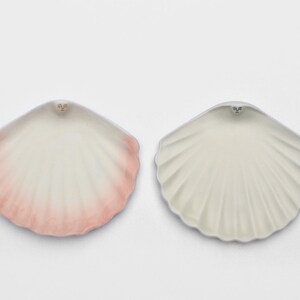 Shell. Trinket dish in porcelain image 8