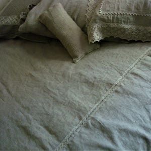 Rustic Linen Blanket with lace trim Softened linen Bedspread Linen  Coverlet Bed cover Twin Full Double Queen King size Throw blanket