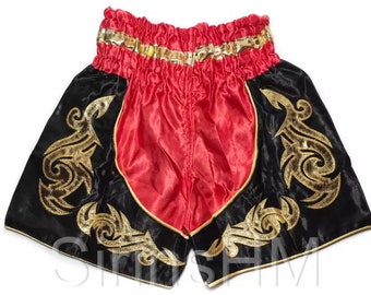  Pantalones cortos de boxeo Muay Thai; patrones tradicionales de  estilo de estrella tailandesa dorado-negro con letras tailandesas doradas  Muay Thai, Letra tailandesa dorada negra con oro Muay Thai : Ropa, Zapatos