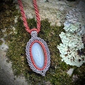 micro macrame natural undyed agate necklace