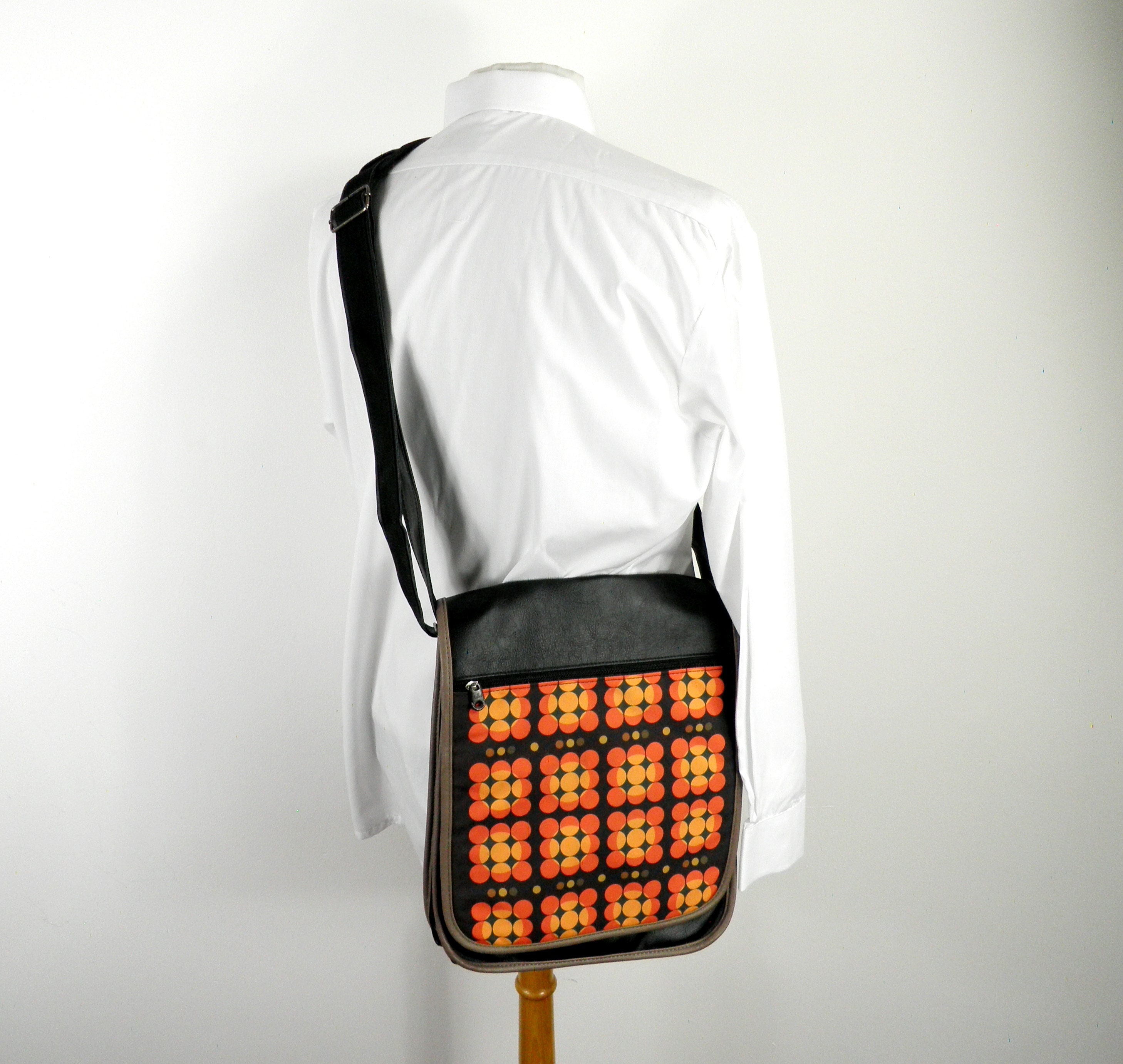 80s ビンテージ 美品 UCLAエナメルバッグ - メルカリ