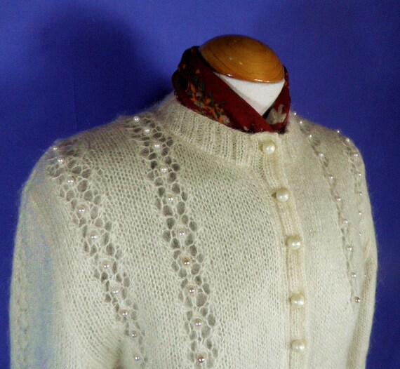 1980s Gorgeous Pale Cream Hand Knit Fine and Lacy… - image 3