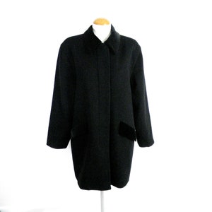 1980s Intense Black Tailored Wool and Cashmere 3 4 Coat With