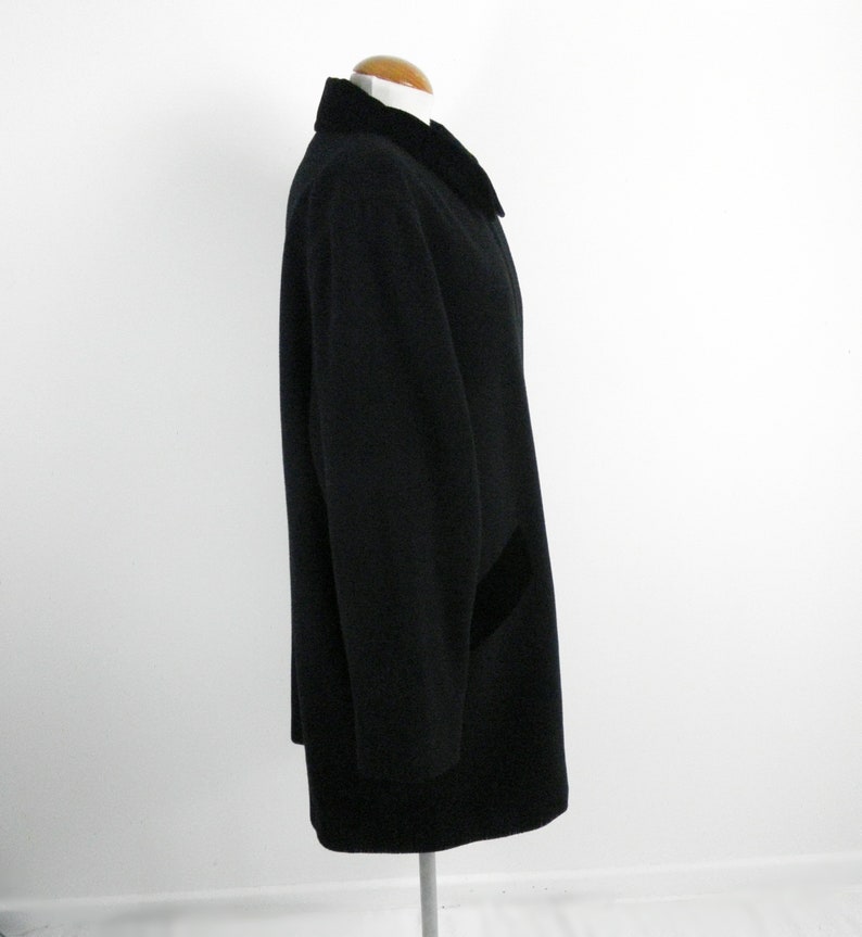 1980s Intense Black Tailored Wool and Cashmere 3 4 Coat with Velvet Collar by House of Fraser Size UK 16 Classic Traditional Boho Luxury