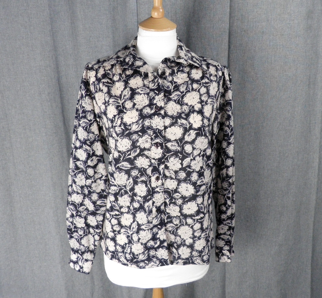 1980s Liberty Varuna Wool New Navy and Cream Floral Blouse by - Etsy UK