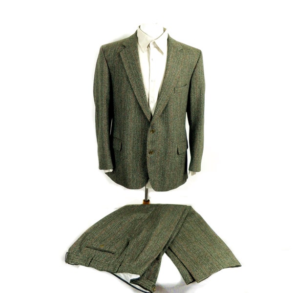 1970s Olive Green Ivory and Burnt Orange Check Thornproof Tweed Wool Suit by Magee Made in UK Size XL Chest 44 inch Formal Classic Country