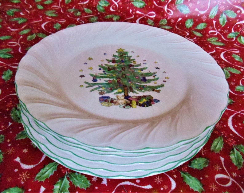 Nikko Christmas Dinner Plates Set of 6 Vintage Happy Holidays Etsy