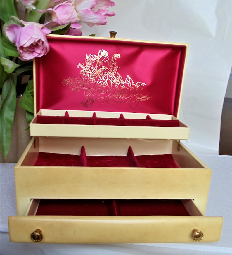 Lady Buxton Jewelry Box Vintage Midcentury Antique White