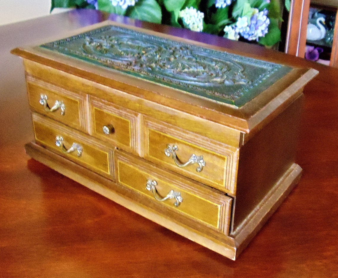 Vintage Toyo Japan Musical Jewelry Box Oak Wood Red Velvet Etsy