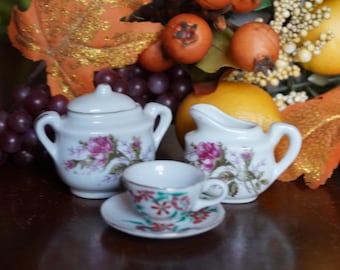 Vintage Dainty Mismatched Mini Tea Cup & Saucer, Pink Roses