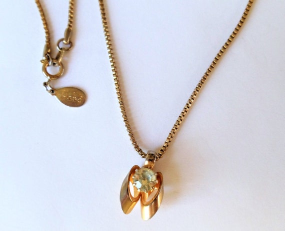Vintage Hobe Rhinestone Gold Plated Pedant Chain N