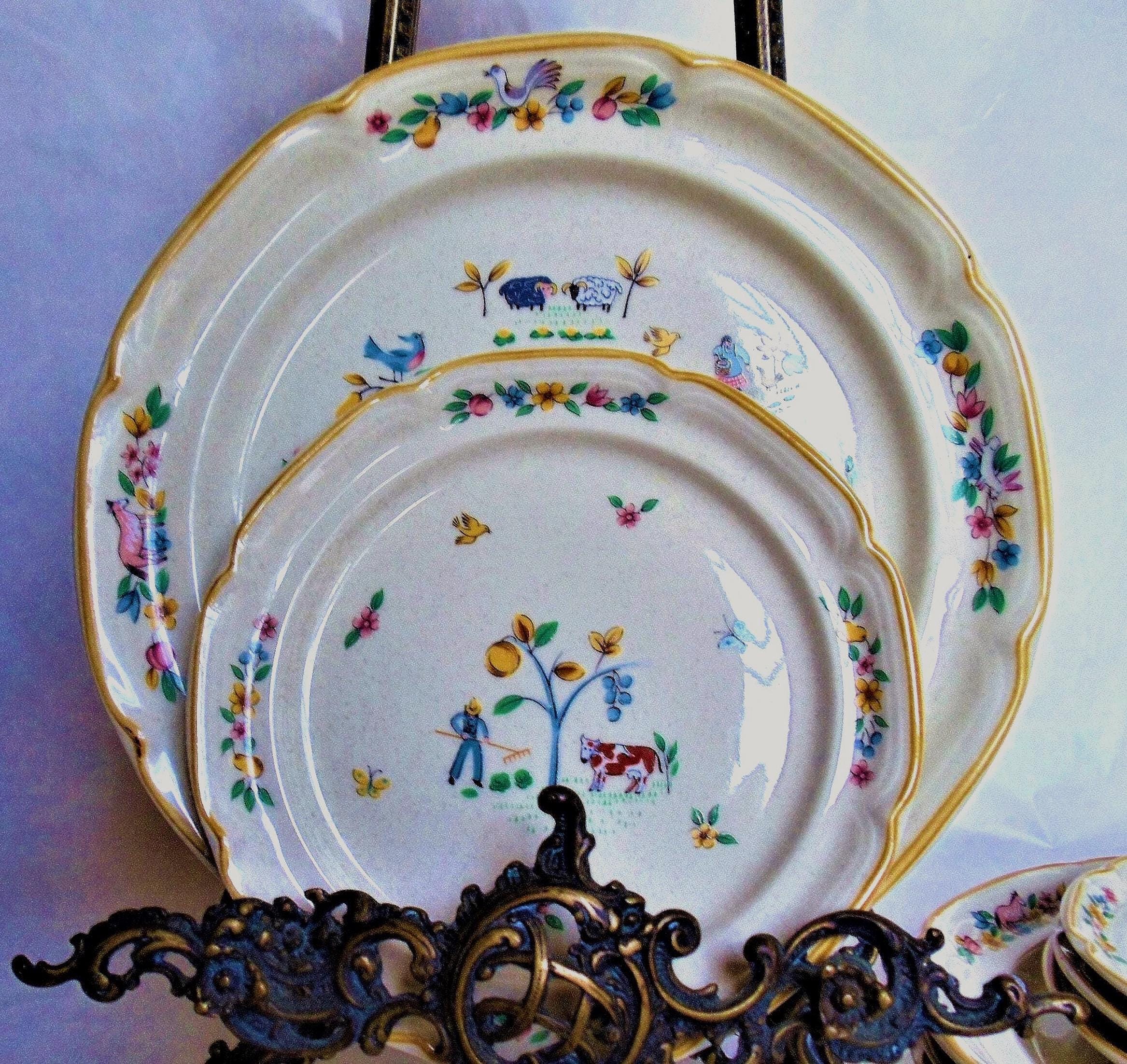 Vintage Heartland Stoneware Dinnerware Set, Farmhouse Kitchen