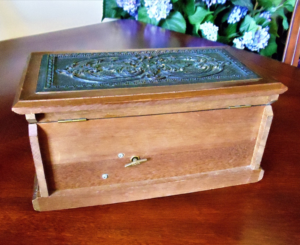 Musical Jewelry Box Vintage Toyo Japan Oak Wood Red Velvet Etsy