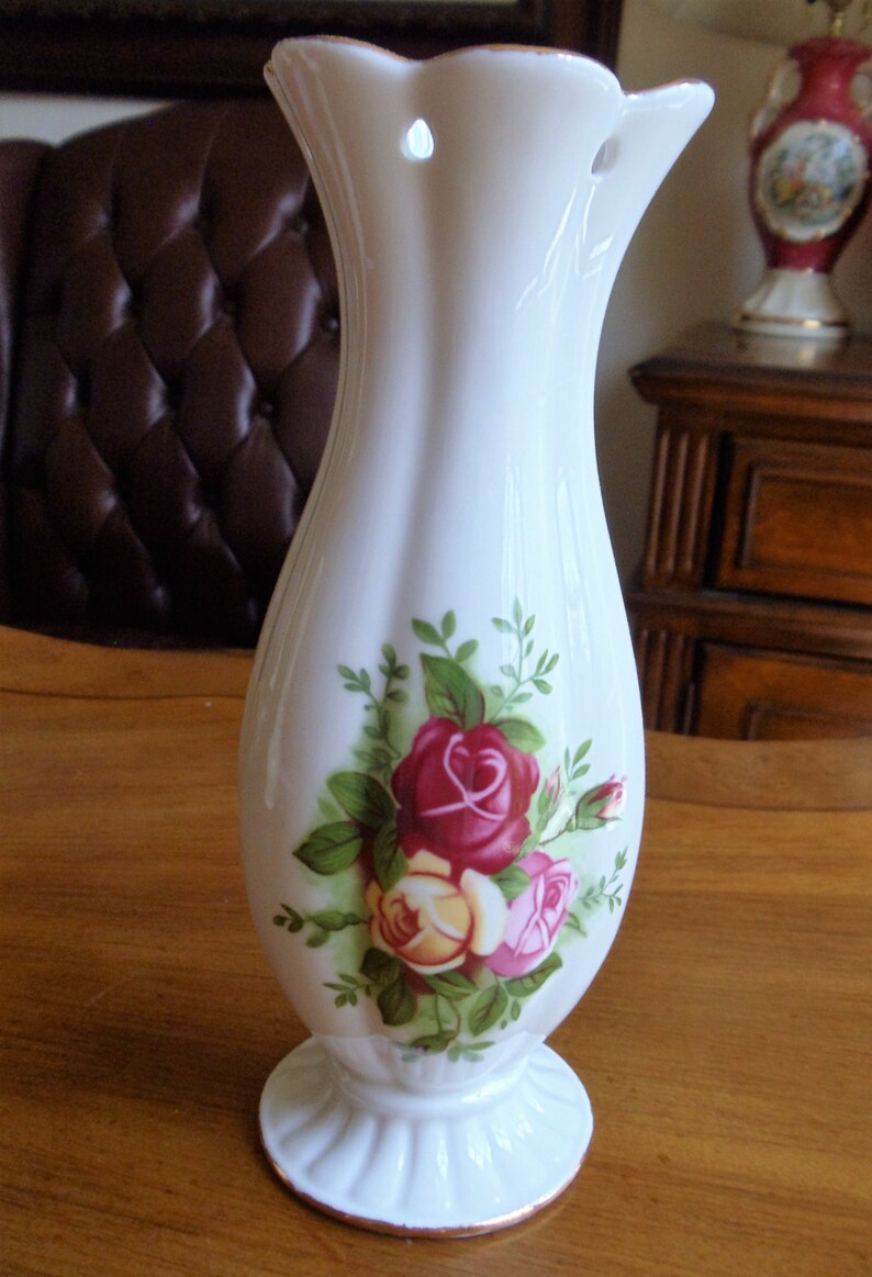 Vintage Old Country Roses Royal Albert Vase Montrose Gold Etsy