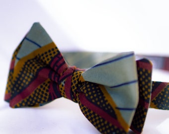 African Bowtie, Bowtie for Men, Wedding Bowtie, Light Sage Bow tie, Ankara Bow tie