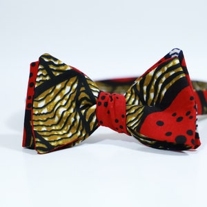 African Print Bowtie, Red and Brown Bowtie, Wedding Bowtie, Men’s Bowtie