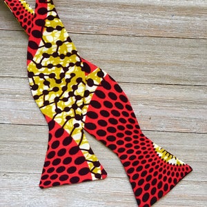 African fabric bow tie, Wedding bow tie, mens bow tie, boys bow tie, red bowtie image 1