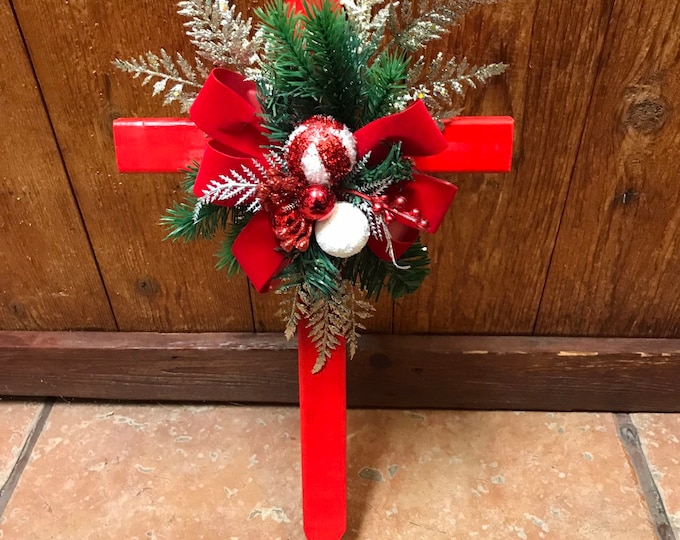 Cemetery Cross Cemetary Flowers Grave Decoration Christmas Xmas Grave