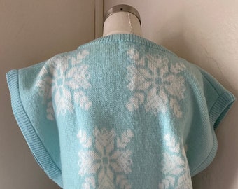 Vintage 80s Cropped Pastel Sweater Holiday Sweater with Snowflakes; 80s Fair Isle Winter Brushed Acrylic Sweater with Boxy Fit