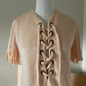 Vintage 70s Woodstock Lace Up Bohemian Fringe Micro Suede Short Sleeve Festival Dress;70s Western Folk Lace Up Corset Mini Dress Cream S